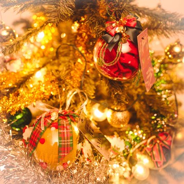 Every Step a Gift  聖誕球 精梳棉毛巾底中襪 聖誕禮