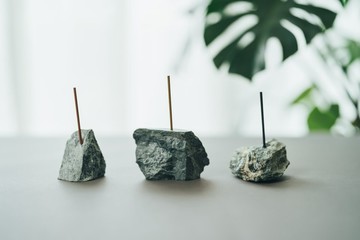 原石線香座