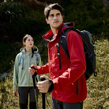 男款綠森林防水透濕外套/防風防水外套(A1GAGZ01M烈焰紅/透氣防水外套)