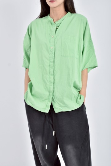 加購優惠(2XL) studio clip質感排扣半隱藏綠色短袖上衣