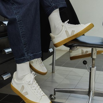 法國 VEJA 經典小白鞋 CAMPO 膠底皮革款 白 女 - 女 EUR 38 (US 7)