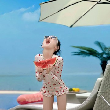 買一送一🎁女童泳衣夏季連體2026新款防曬兒童可愛女孩長袖速幹泳裝12歲4WBH