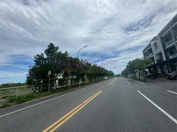 礁溪龍潭邊間優質透天住店｜宜蘭縣礁溪鄉育龍路
