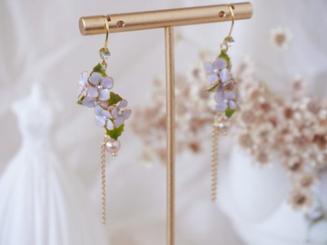 【藍紫色繡球】手工原創 耳飾 銅線樹脂 婚禮 禮物 新年禮物
