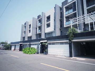 降價 楠梓・高科大面寬大地坪車墅・近土庫商圈・橋科｜高雄市楠梓區芎蕉三街