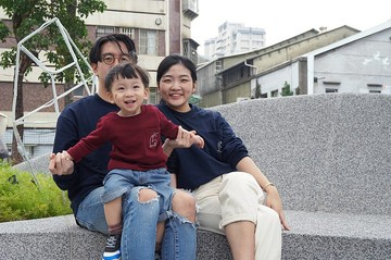 長頸龍刺繡親子上衣 小孩款