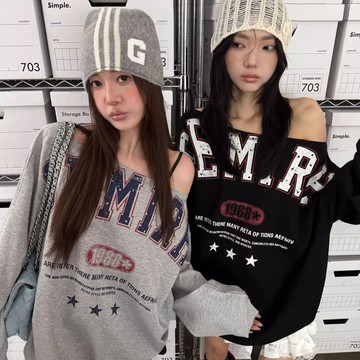 初系🚚現+貨 斜肩 T恤 美式復古印花寬鬆露肩T恤 oversize 長袖t恤 衛衣辣妹長袖上衣 休閒寬鬆上衣