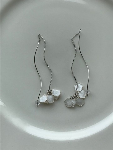 一靜花 耳環 / 耳夾可 樹脂 夾式耳環 氣質 禮物 紙盒包裝 送禮