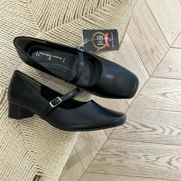 熱賣1千萬雙！巨顯瘦！出口日本 通勤好穿黑色低跟制服單鞋工作鞋