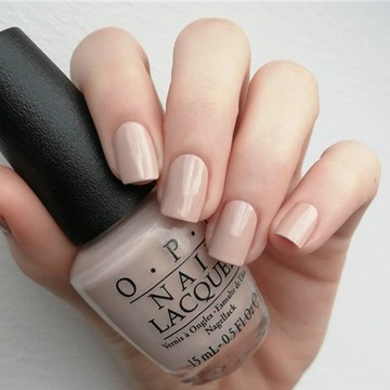 OPI 戀戀提拉米蘇 NLV28 經典指甲油/小黑蓋 魅力威尼斯系列 奶茶色