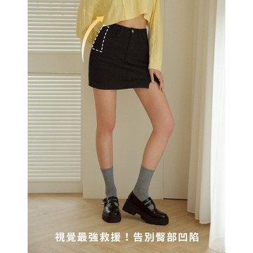 AIR SPACE PRO級曲線豐胯牛仔短裙(黑/白) 女裝 現貨