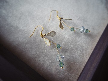 玲瓏心計 垂墜式樹脂耳環