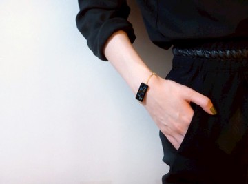 墨藍銅綠 長方塊交錯 手工刺繡手鍊