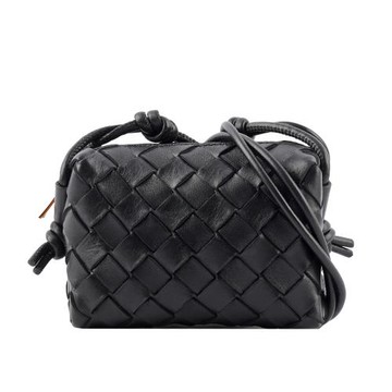 BOTTEGA VENETA Candy Loop 小羊皮迷你相機斜背包(黑色) 730832 V1G11 8425