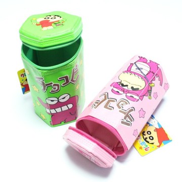 鉛筆盒 蠟筆小新 筆袋 文具 收納盒 筆筒 刷具筒 眉筆 化妝包 化妝刷收納 旅行 外出包 - 日本 筆袋 現貨 小熊餅乾 鉛筆盒 日本空運來台 文具 日本空運 代購 日本代購 蠟筆小新 小新 恐龍 收納袋 收納盒 筆筒 刷具筒 眉筆