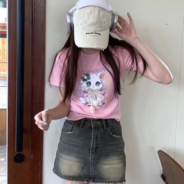 La Belleza圓領立體花朵蝴蝶結貓咪印花短版棉質T恤