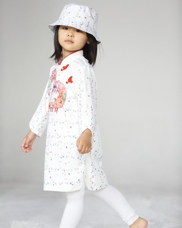 DIIID 滴滴水花晴雨衣 儿童 女童 风衣 旗袍 裙子 上衣  雨衣 春天 夏天