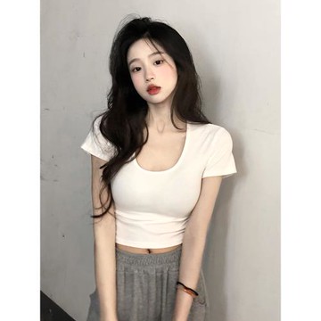白色純欲風U領正肩短袖T恤新款女秋冬設計感小眾修身短款體恤上衣