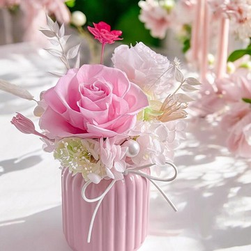 切爾西倫敦夢幻花園永生花禮 (贈送5ml香氛油)