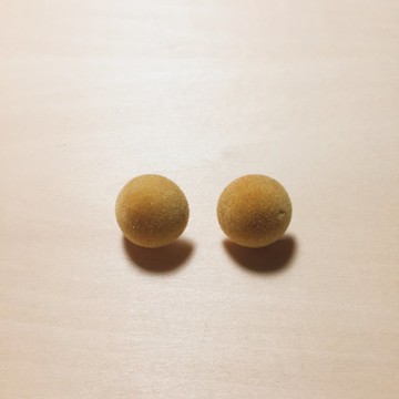復古薑黃絨布丸子耳環