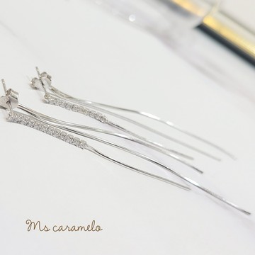 送禮物 現貨商品【焦糖小姐 Ms caramelo】  925純銀鍍K白 排鑽流蘇耳線耳環