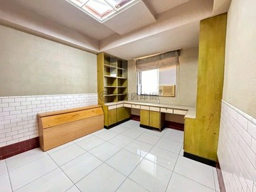 英明商圈｜英明國中｜低總價前後陽台大三房｜高雄市前鎮區英德街