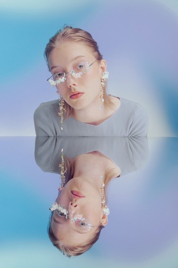 湖邊夏祭百花鏡框