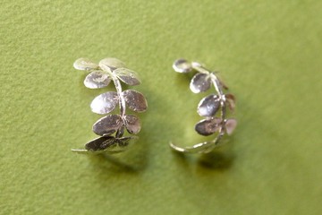 圓潤胡椒樹 純銀手工耳環