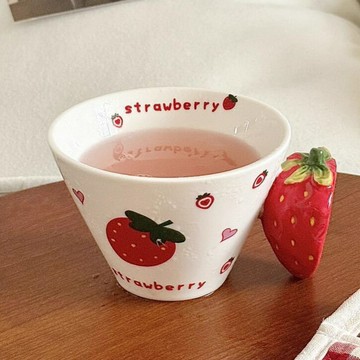 創意牛奶草莓杯馬克杯手繪杯子陶瓷水杯情侶對杯原創小眾生日禮物