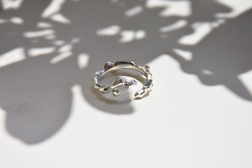 晶柱造型戒指925銀手工製作純銀指環 細臂