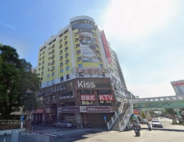 北區商業大樓改套聖品配四車位美美屋｜台中市北區雙十路二段