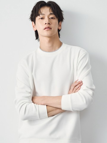 配色假兩件造型大學TEE