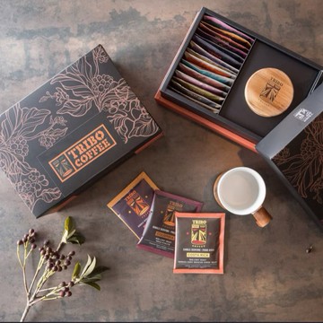 【TRIBO COFFEE】金銀島濾掛式咖啡禮盒 白相思木陶瓷杯 (15入/ 15種口味) 感恩禮物 生日禮物