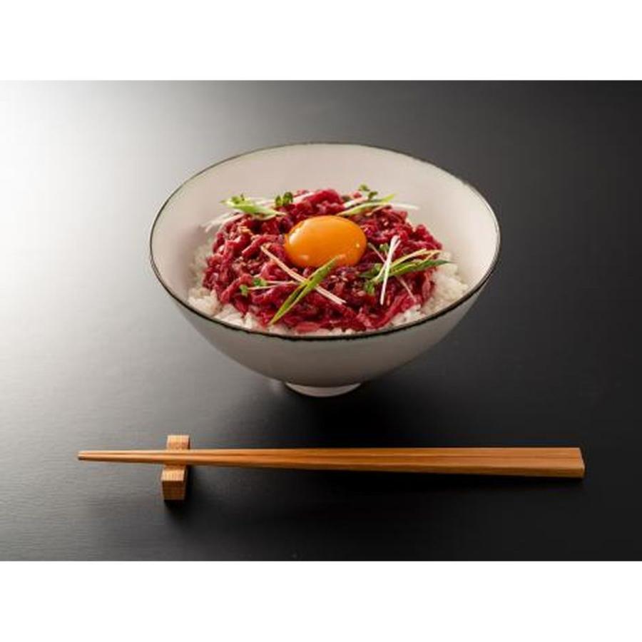 石井食品 黒毛和牛 生ハムユッケ丼 100g×4パック(ユッケダレ付き)