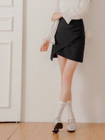 抓皺不規則拼接西裝短裙