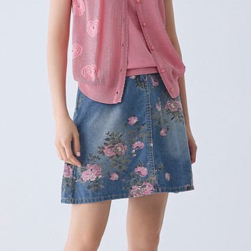 ILEY伊蕾 花卉印花五分牛仔裙(藍色；M-XL)1241338201