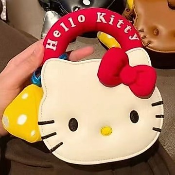 💕hellokitty斜挎包 凱蒂貓包包 手機包 斜跨包 口紅包 零錢包 通勤包 kitty手提包 餅幹包