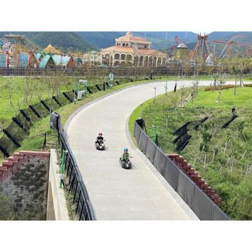 釜山旅遊｜古典韓屋韓服遊.精彩無限斜坡滑車.趣味樂天探索樂園.海岸美景濱海列車五日(一站購物彩妝)_25JKAPRCIH