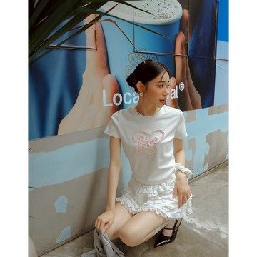 AIR SPACE LADY Love立體花邊線條字短版TEE(白/淺藍) 女裝 現貨