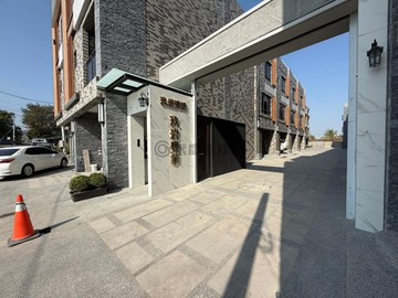 南投市玖岩豐華社區全新5套房別墅｜南投縣南投市華陽路