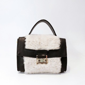 黑色兔毛毛料小包