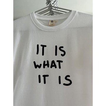 就是這樣｜在宇間工作室T恤