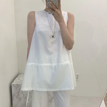 MOCO韓版慵懶風圓領寬鬆腰抽繩長版無袖背心裙