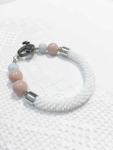 CandiiJewelry_White Spring Crochet Bracelet