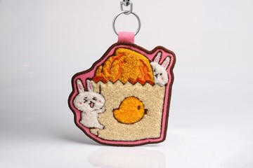 【雙面刺繡鑰匙圈/吊飾】-台灣小吃 -炸雞排 DND