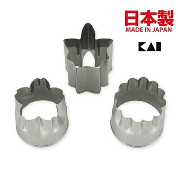 asdfkitty*日本製 貝印 不鏽鋼模型3入-楓葉.櫻花.菊花-做餅乾.壓起司.蔬菜壓模-正版商品