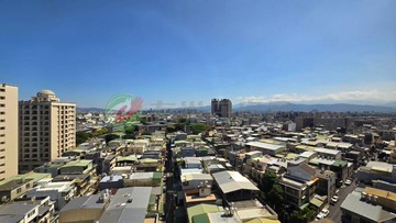 龍岡體育園區忠貞商圈邊間景觀三房車｜桃園市中壢區龍昌路