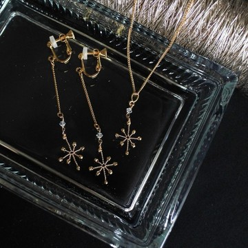 Earring & Necklace Set (Gold)