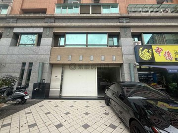 家樂福｜超大面寬1+2樓店｜面土庫一路 04004｜高雄市楠梓區土庫一路