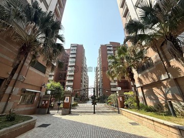 岡山區｜勵志新城甲區｜三房平車｜高雄市岡山區岡山路